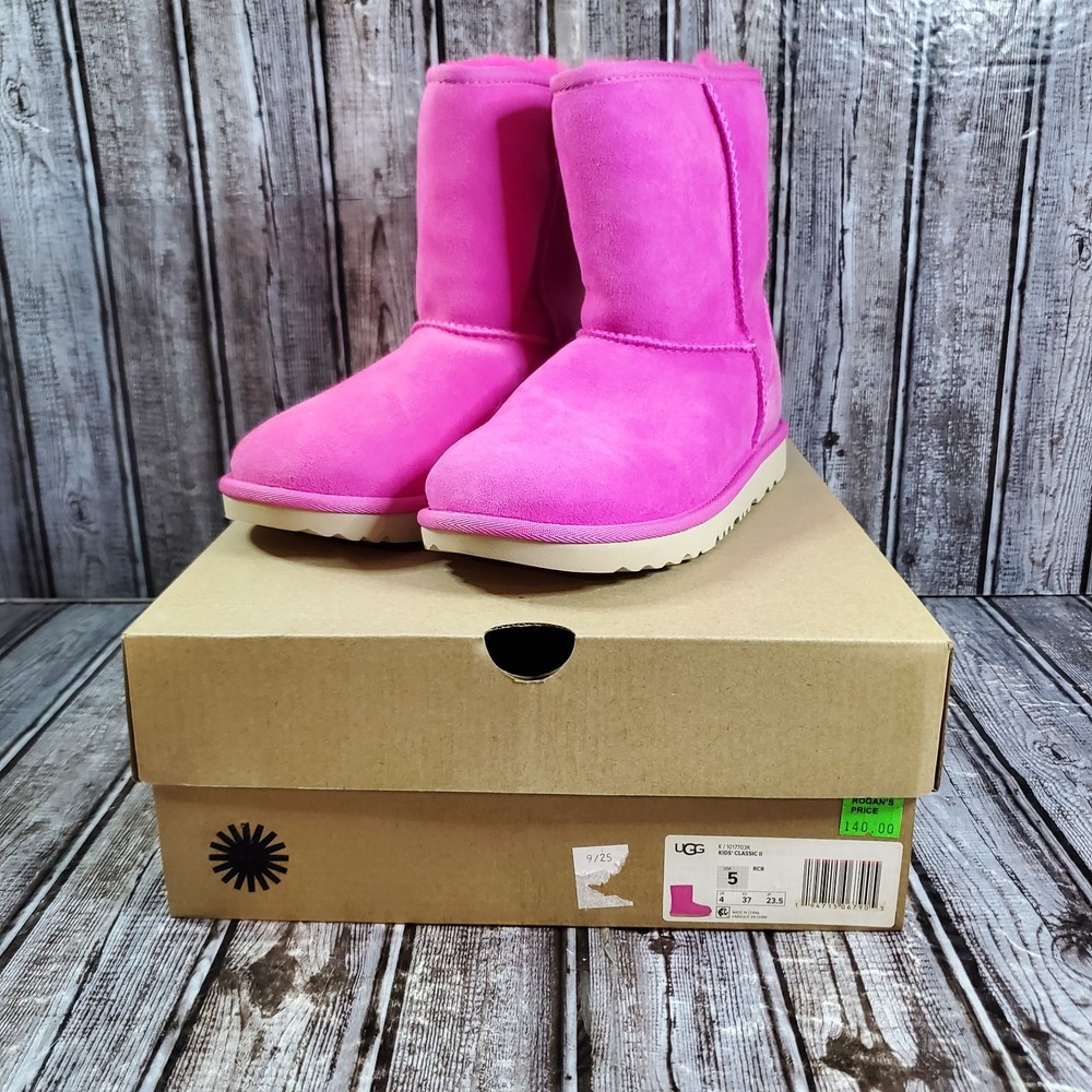 UGG Youth Classic Short II 1017703K Genuine Shearling Boot Pink Size 5